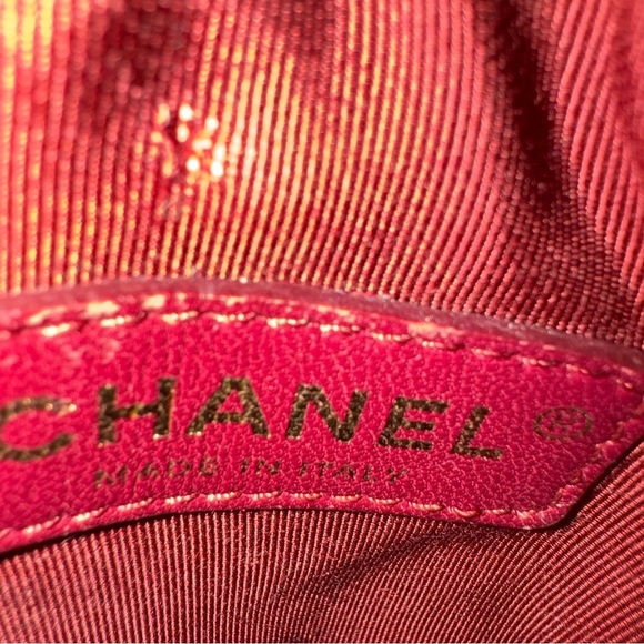 Chanel Chevron Red Leather Bucket Bag with Gold Accents - Picture 7 of 16